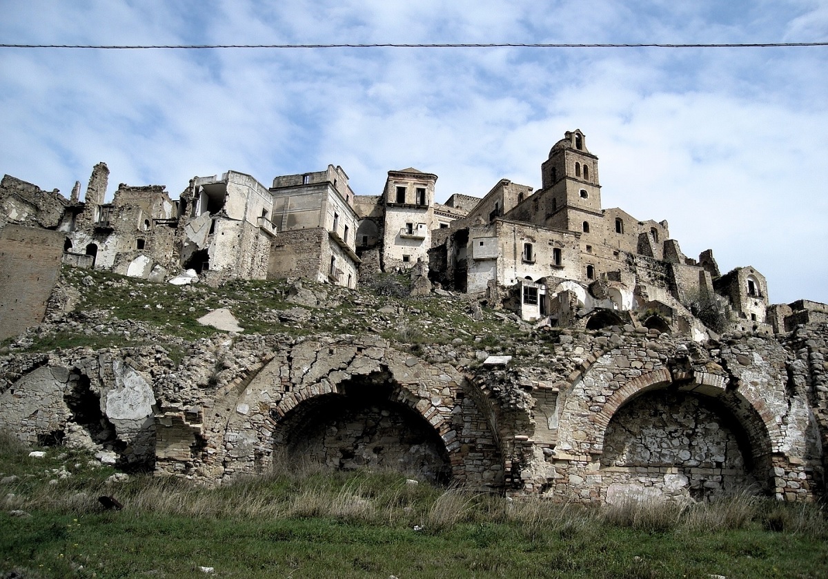 craco-borgo-fantasma-matera-basilicata